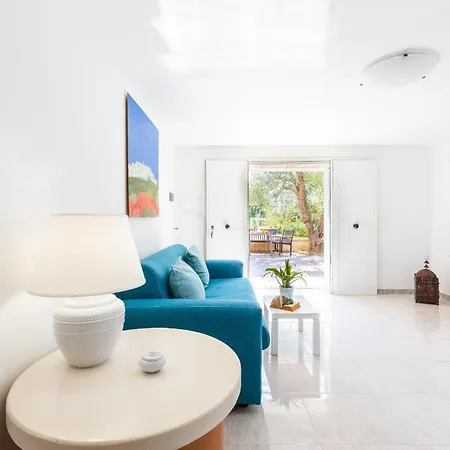 Casa Lantana Con Piscina Lejlighed Ostuni