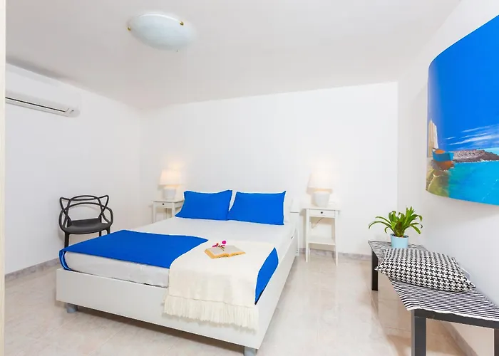 Casa Lantana Con Piscina Apartment *